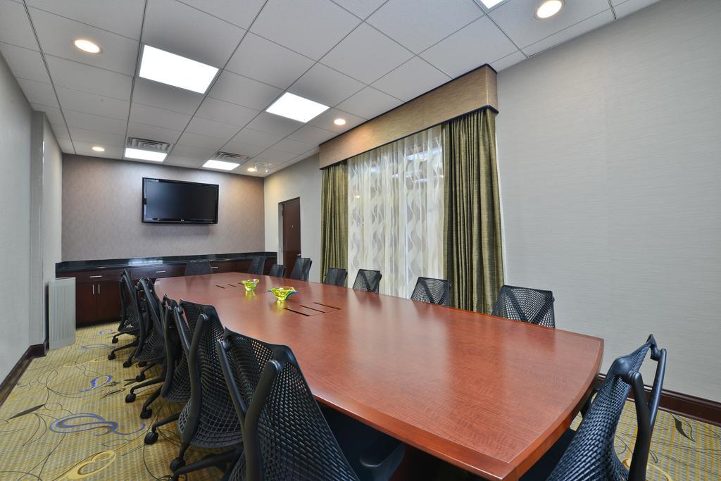 Wyndham Garden Elk Grove Village - O'Hare Dış mekan fotoğraf