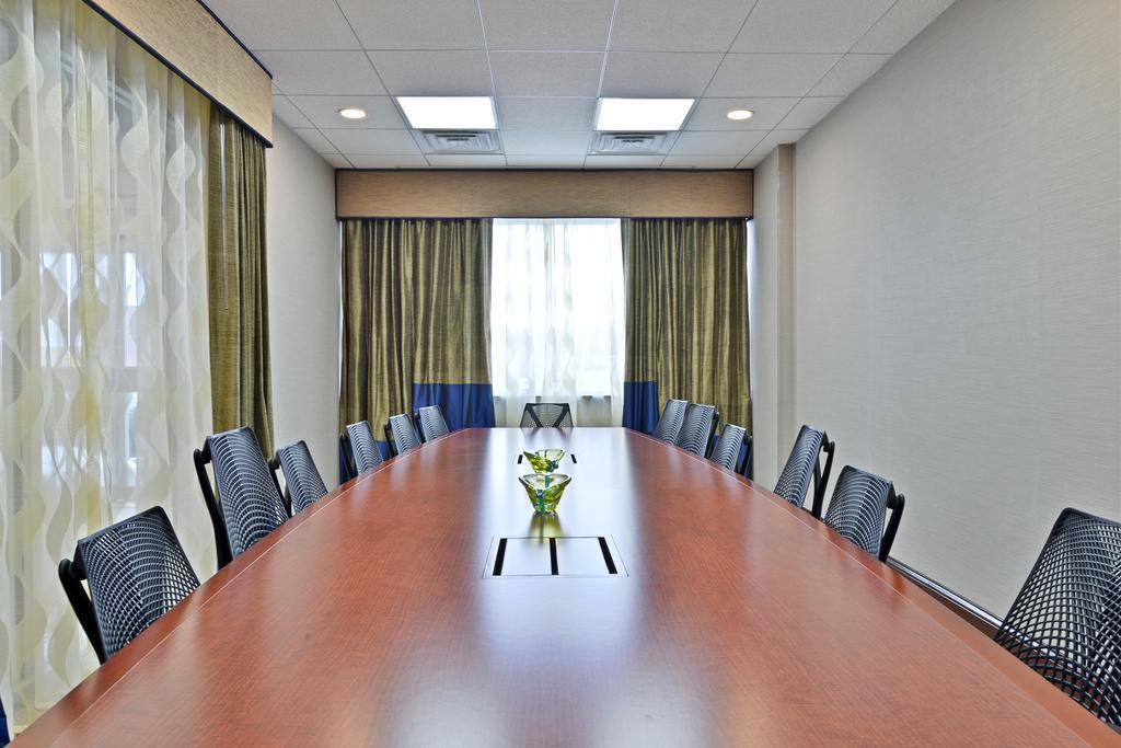 Wyndham Garden Elk Grove Village - O'Hare Dış mekan fotoğraf